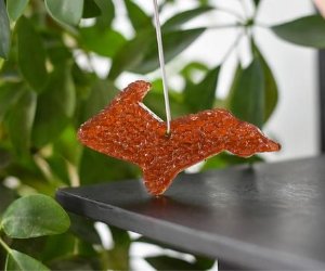 Cinnamon + Vanilla Scented Air Fresheners | Car Accessories | Car Fresheners | Room Air Fresheners | Non - toxic Home Fragrance | Gift Ideas - West Michigan Candle Co.
